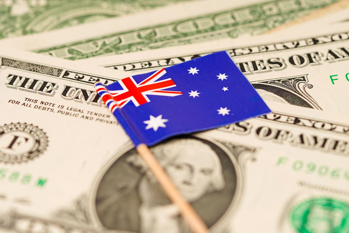 australian-flag-placed-on-us-one-dollar-bill-2026-03-19-07-05-30-utc(1).jpg